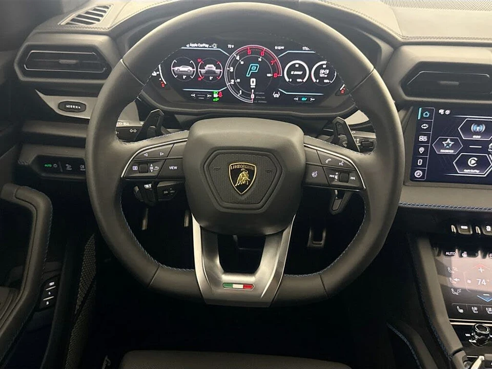 2025 Lamborghini Urus SE - Image 11 of 31