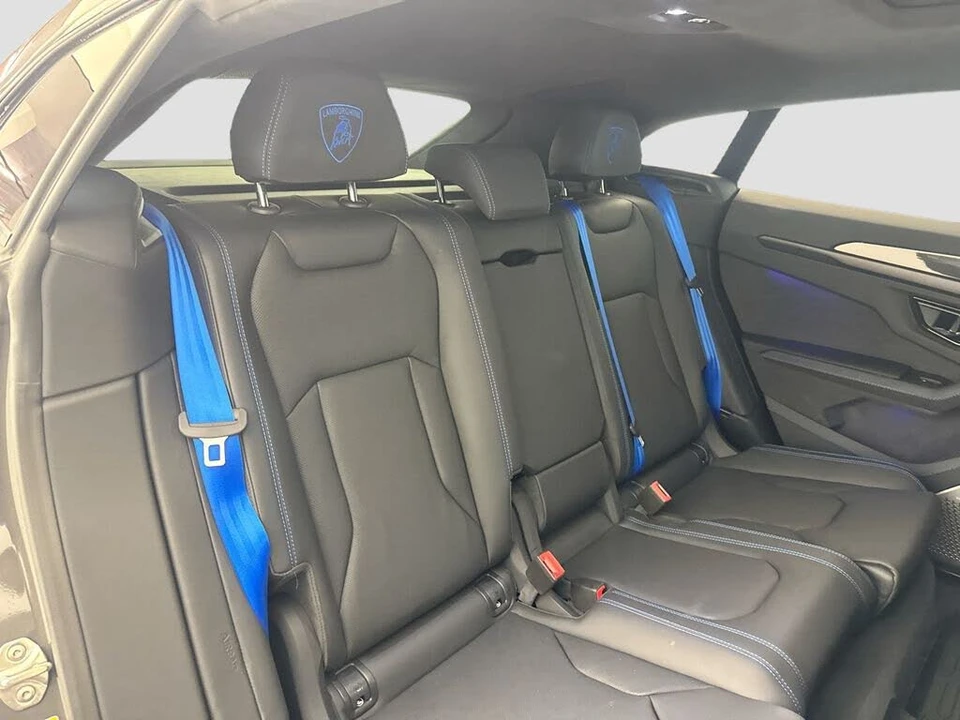 2025 Lamborghini Urus SE - Image 30 of 31