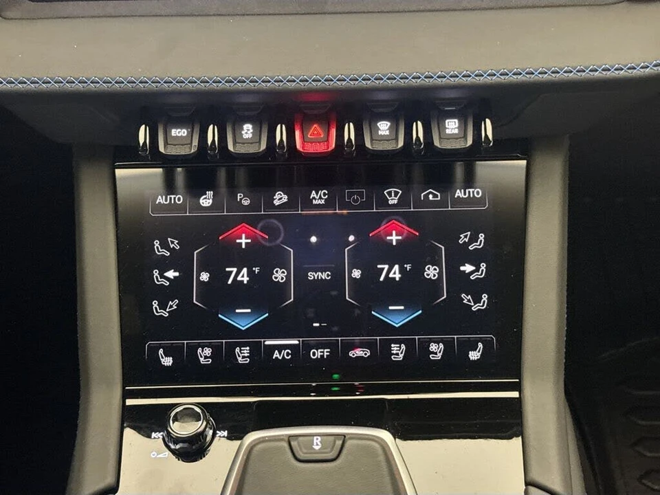 2025 Lamborghini Urus SE - Image 16 of 31