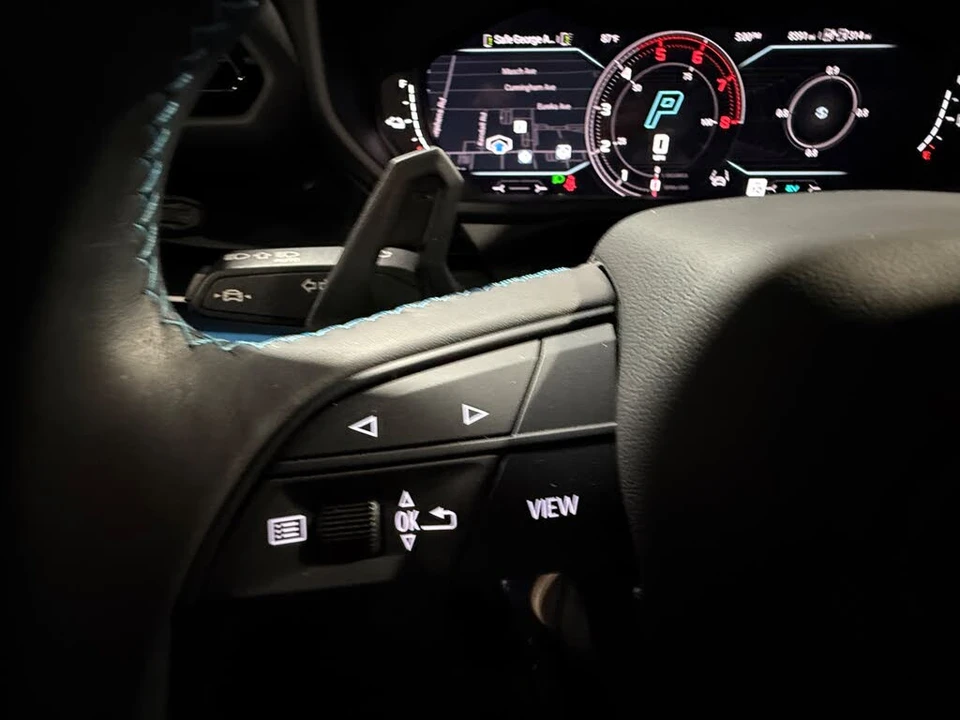 2025 Lamborghini Urus SE - Image 27 of 31