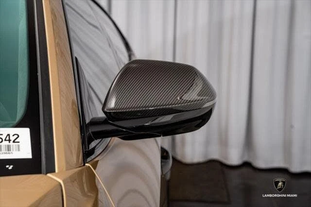 2025 Lamborghini Urus SE - Image 8 of 31