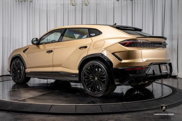 2025 Lamborghini Urus SE - Image 13 of 31