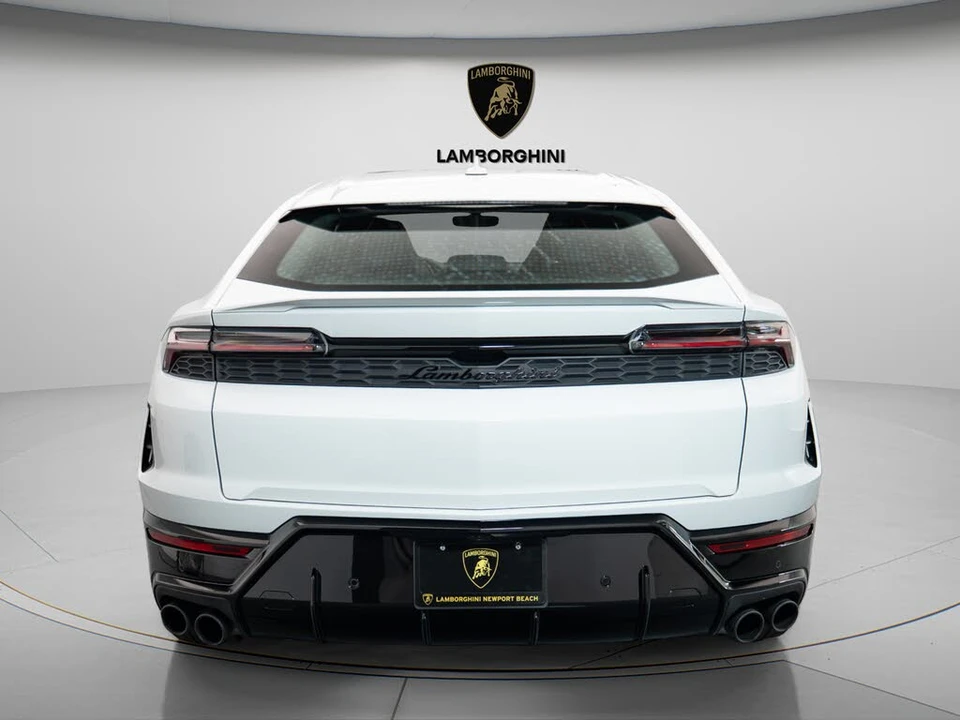 2025 Lamborghini Urus SE - Image 5 of 23