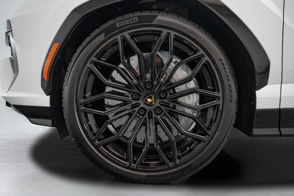 2025 Lamborghini Urus SE - Image 22 of 23