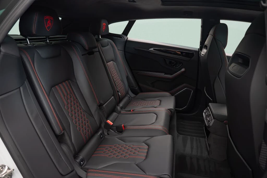 2025 Lamborghini Urus SE - Image 12 of 23