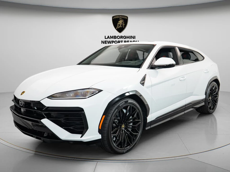 2025 Lamborghini Urus SE - Image 3 of 23