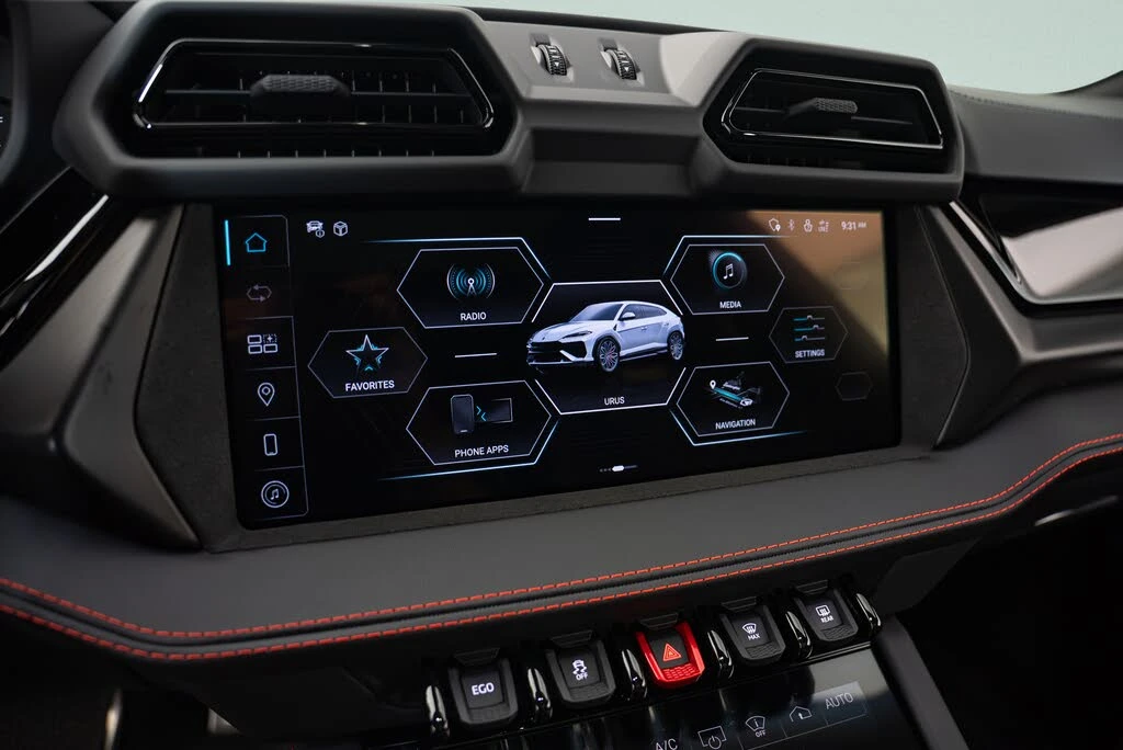 2025 Lamborghini Urus SE - Image 16 of 23