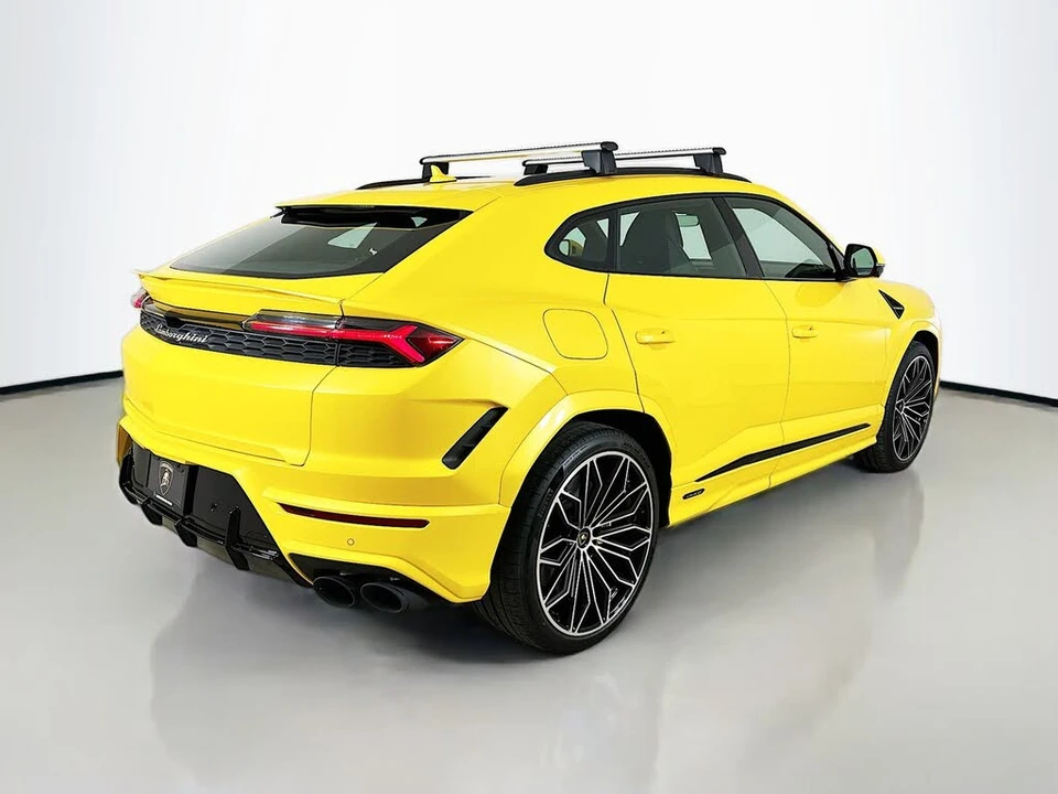 2025 Lamborghini Urus SE - Image 5 of 31