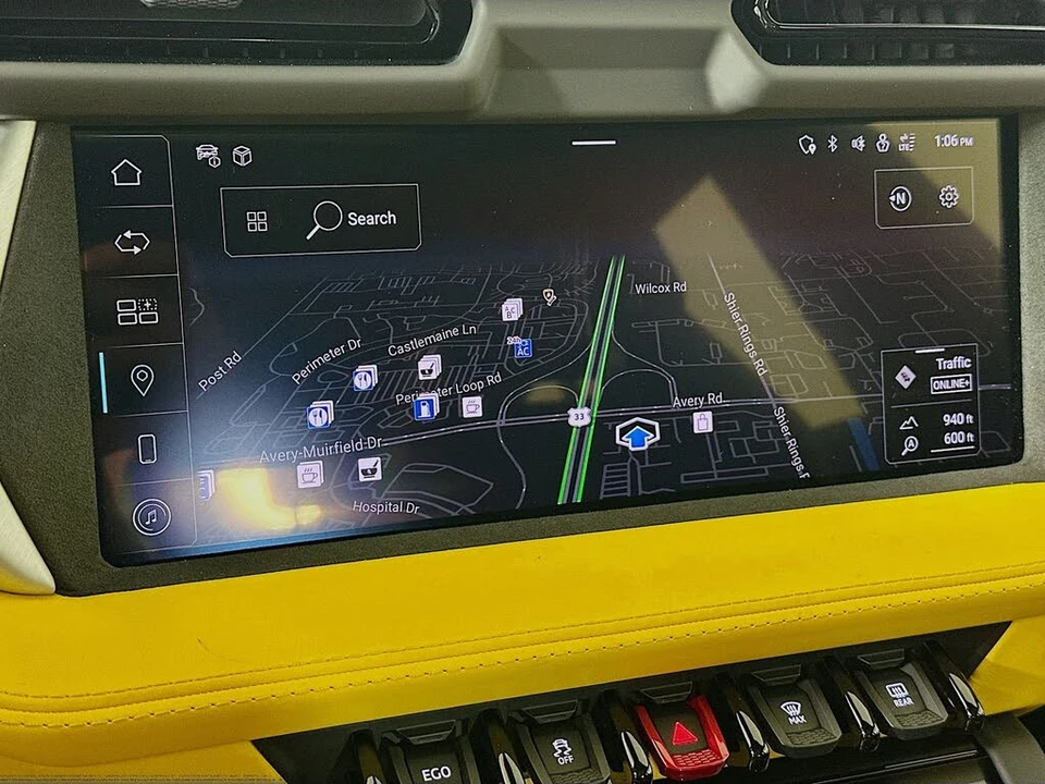 2025 Lamborghini Urus SE - Image 17 of 31