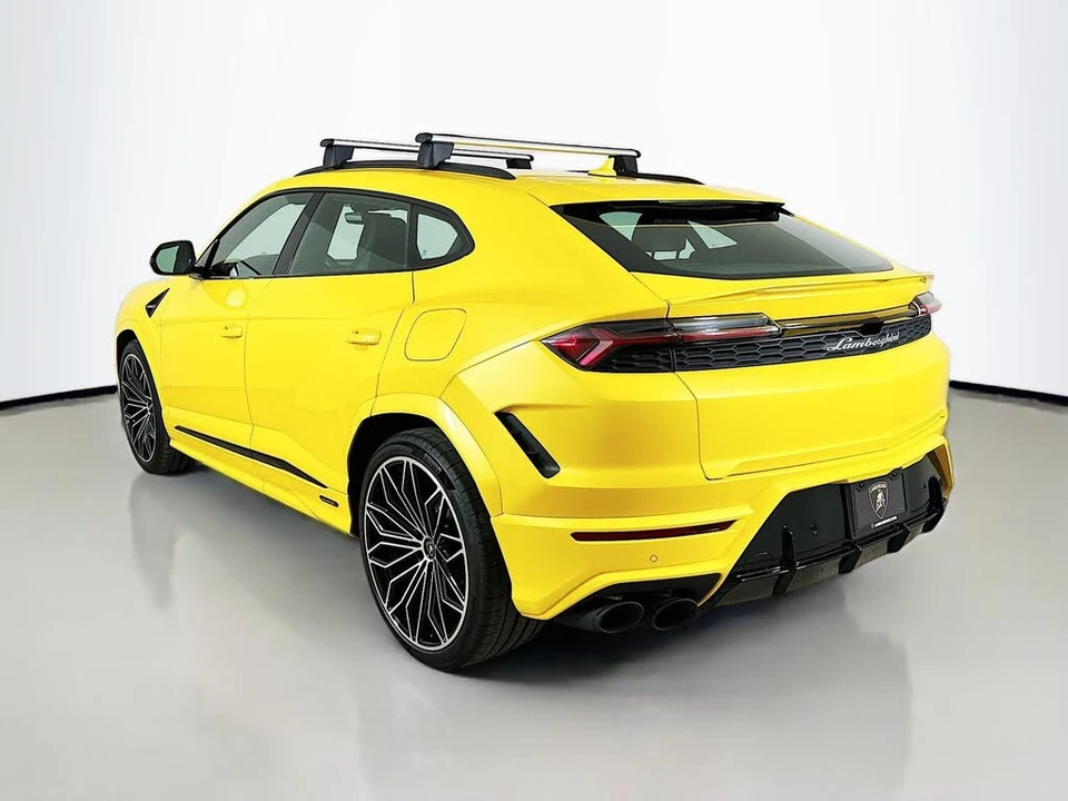 2025 Lamborghini Urus SE - Image 7 of 31