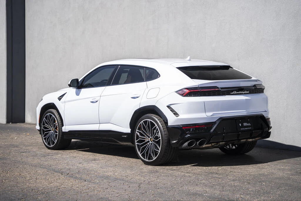 2025 Lamborghini Urus SE - Image 3 of 31