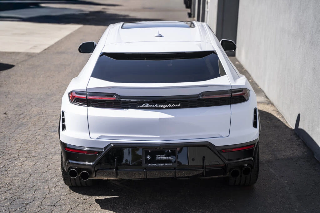 2025 Lamborghini Urus SE - Image 4 of 31