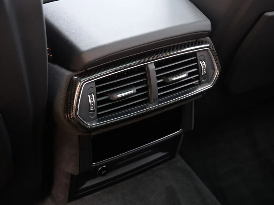 2025 Lamborghini Urus SE - Image 18 of 29