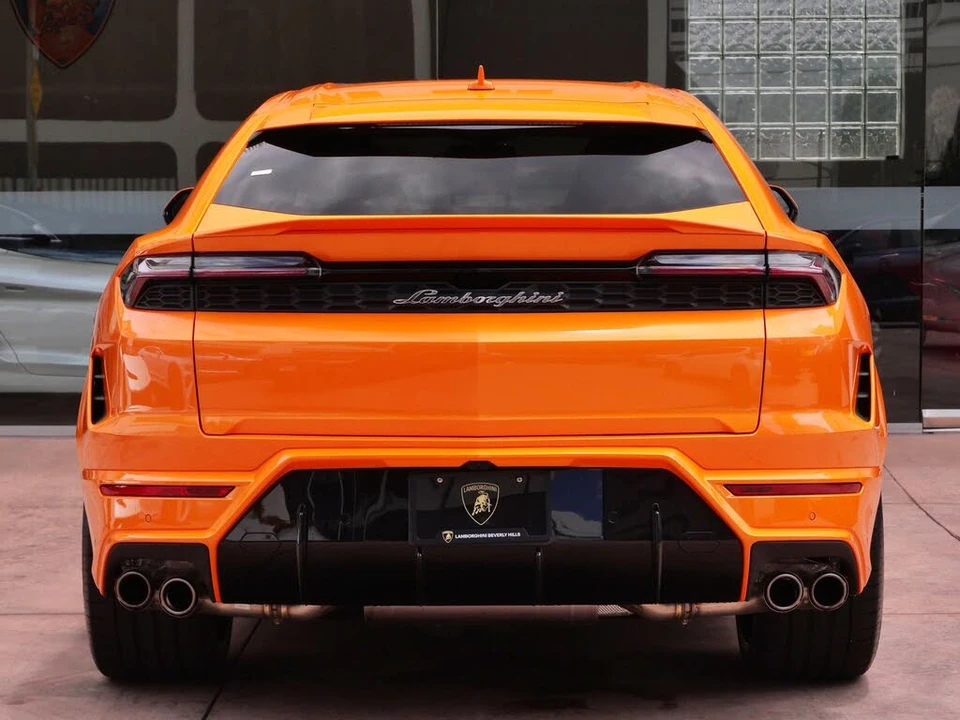 2025 Lamborghini Urus SE - Image 4 of 29