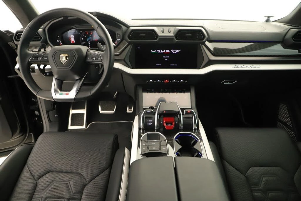 2025 Lamborghini Urus SE - Image 19 of 31