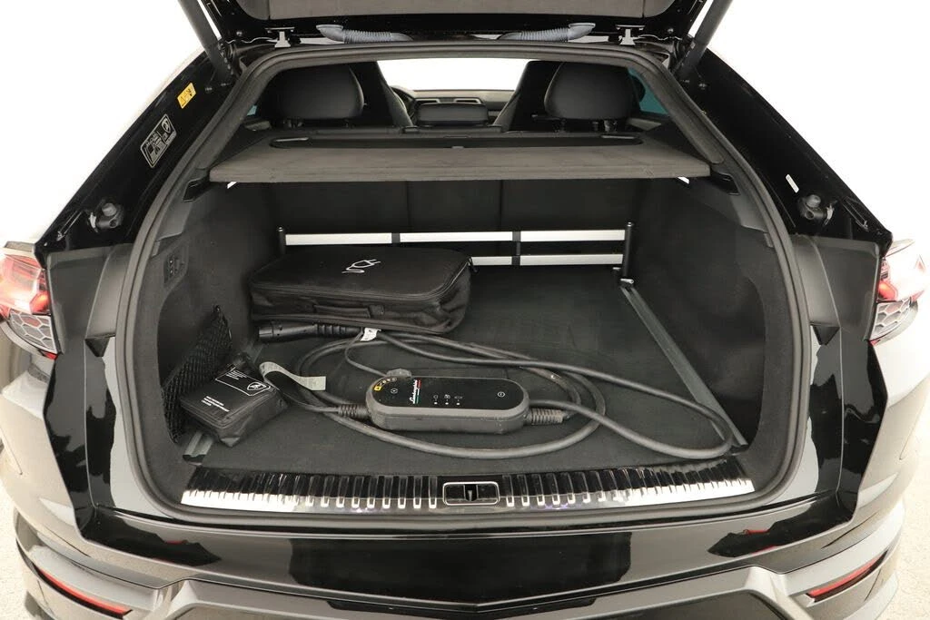 2025 Lamborghini Urus SE - Image 31 of 31