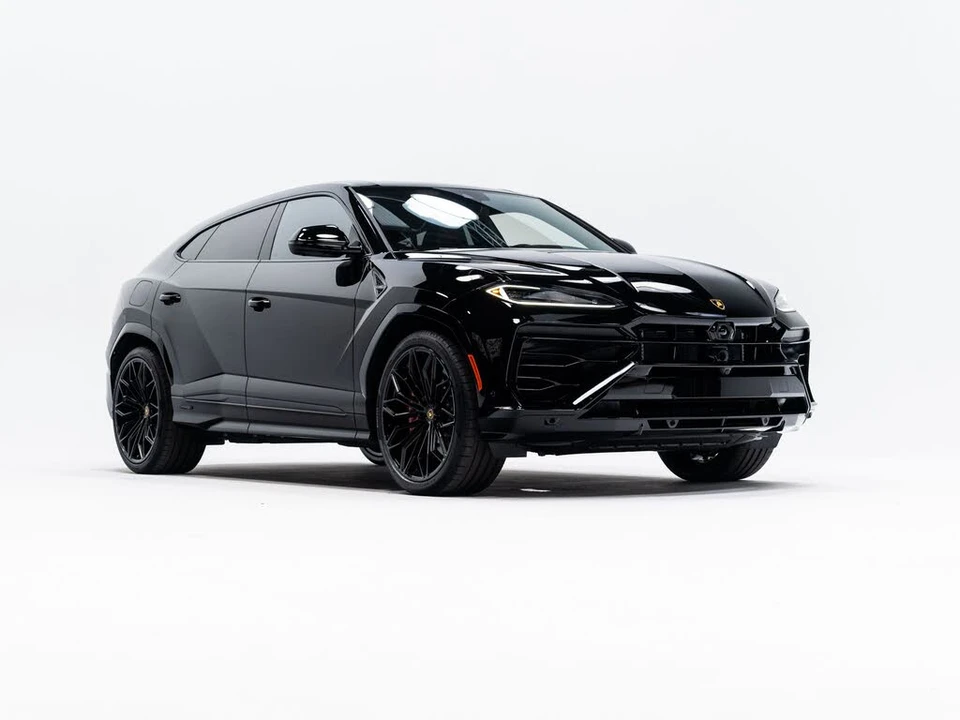 2025 Lamborghini Urus SE - Image 7 of 31
