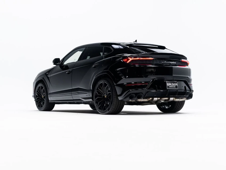 2025 Lamborghini Urus SE - Image 3 of 31