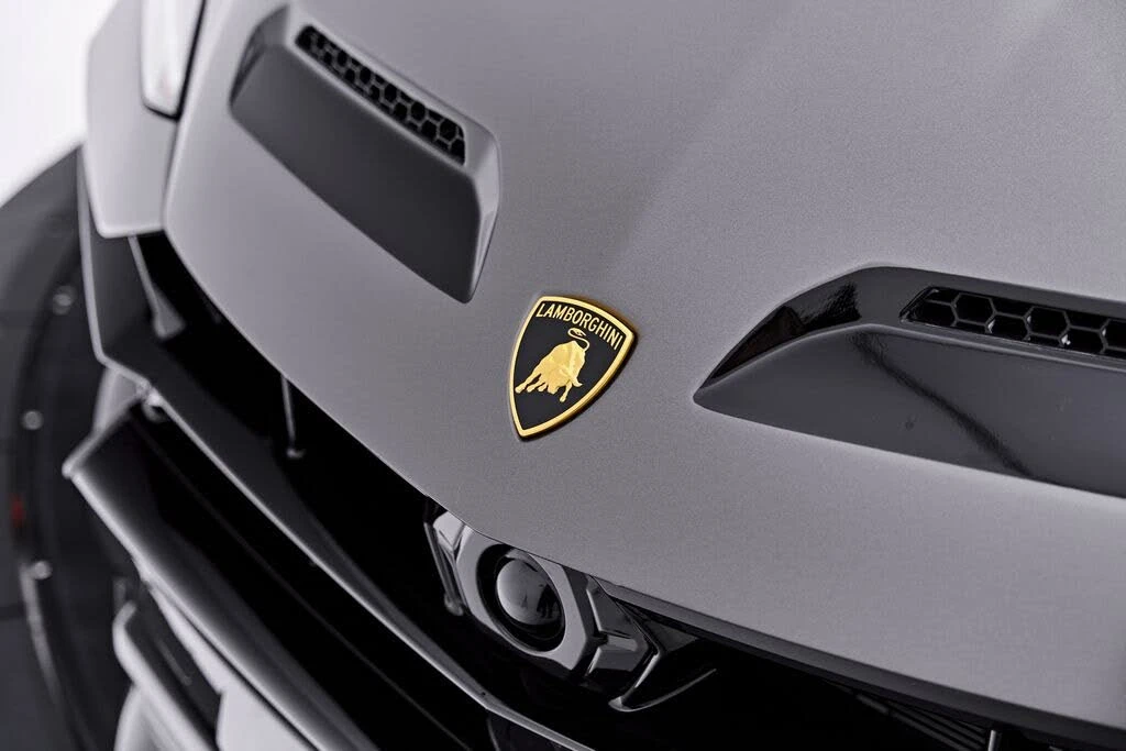 2025 Lamborghini Urus SE - Image 19 of 31