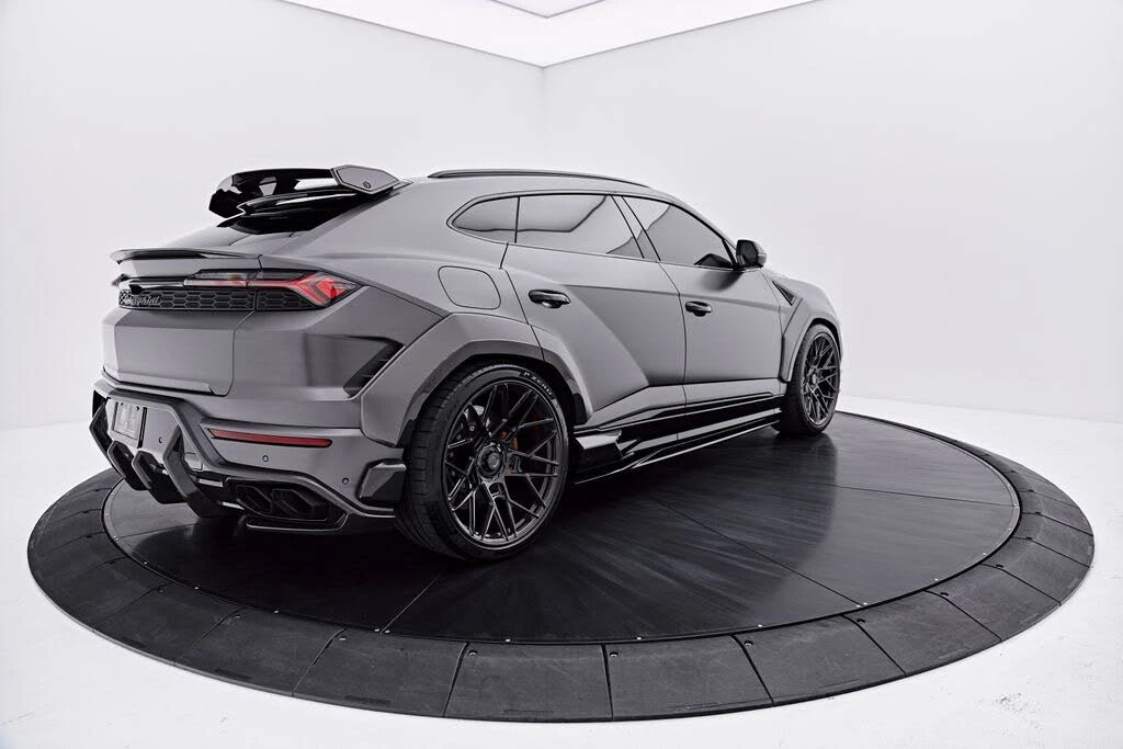2025 Lamborghini Urus SE - Image 14 of 31