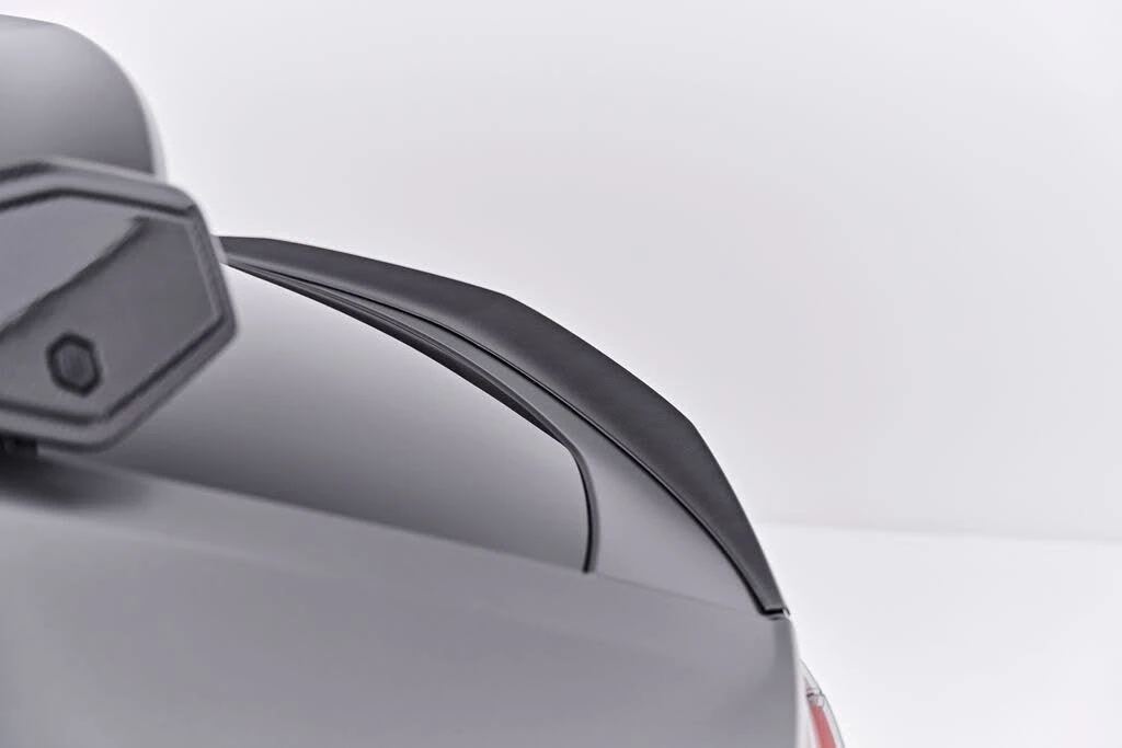 2025 Lamborghini Urus SE - Image 28 of 31
