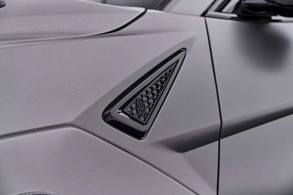 2025 Lamborghini Urus SE - Image 25 of 31