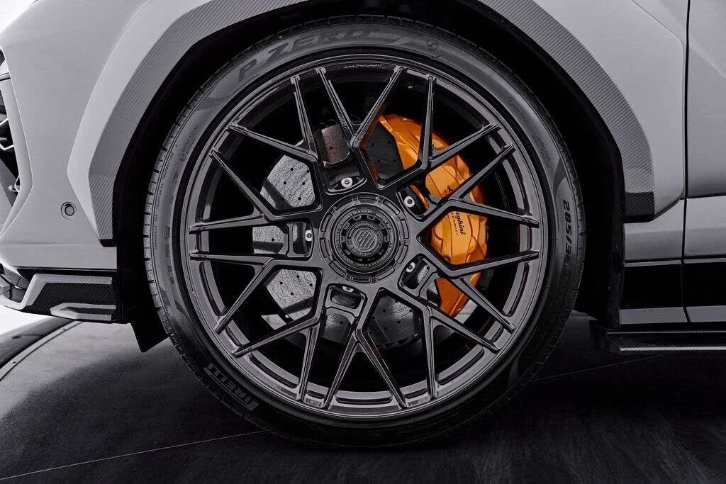 2025 Lamborghini Urus SE - Image 3 of 31