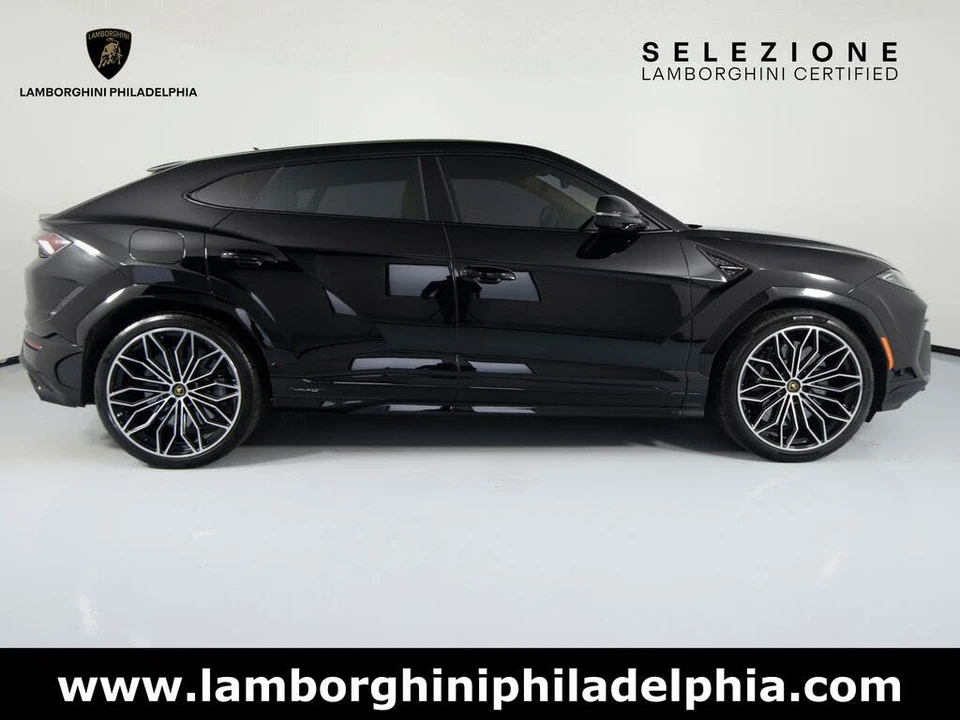 2025 Lamborghini Urus SE - Image 4 of 31