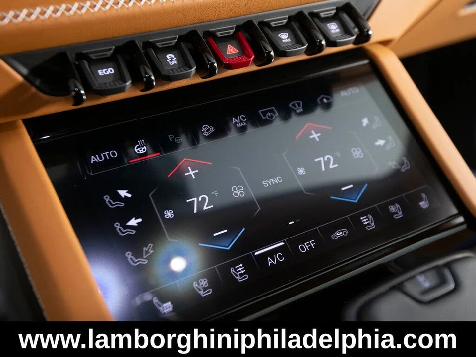 2025 Lamborghini Urus SE - Image 24 of 31