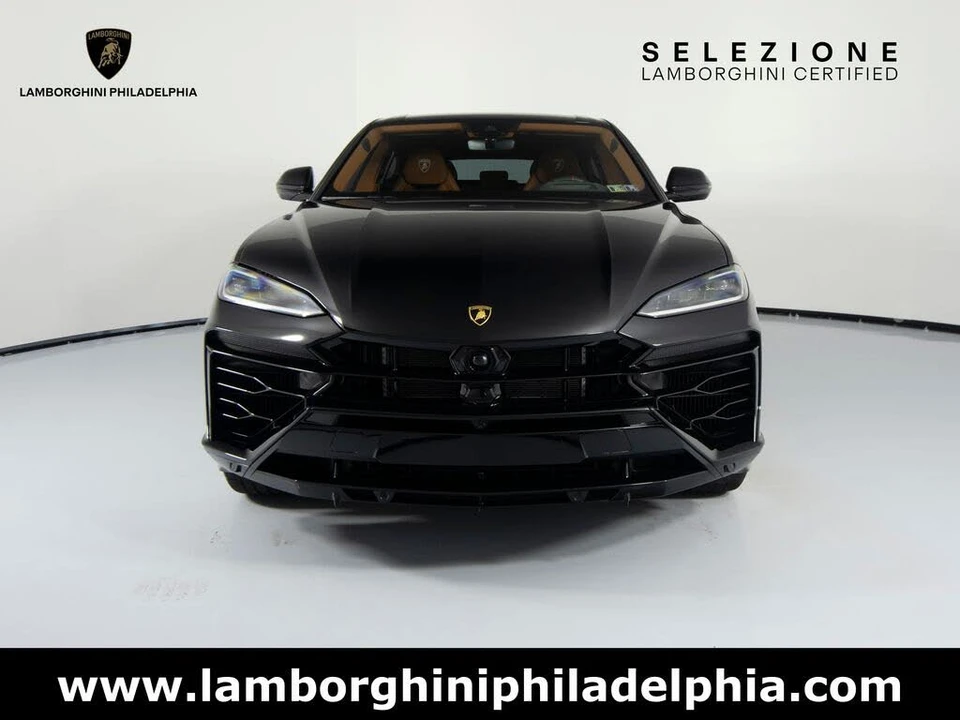 2025 Lamborghini Urus SE - Image 2 of 31