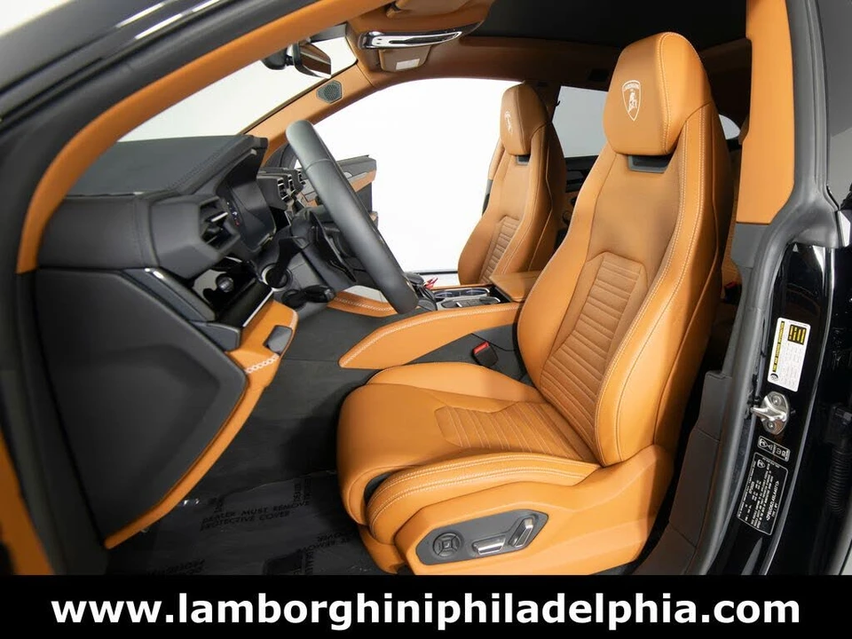 2025 Lamborghini Urus SE - Image 10 of 31