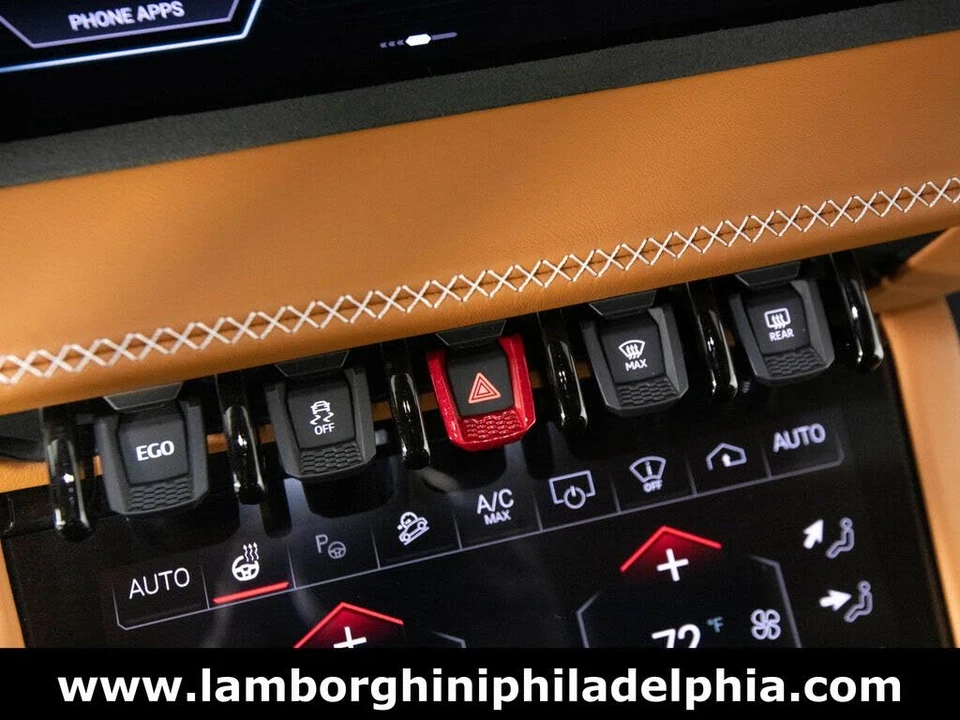 2025 Lamborghini Urus SE - Image 21 of 31