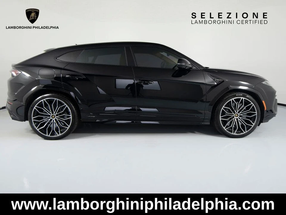 2025 Lamborghini Urus SE - Image 4 of 31