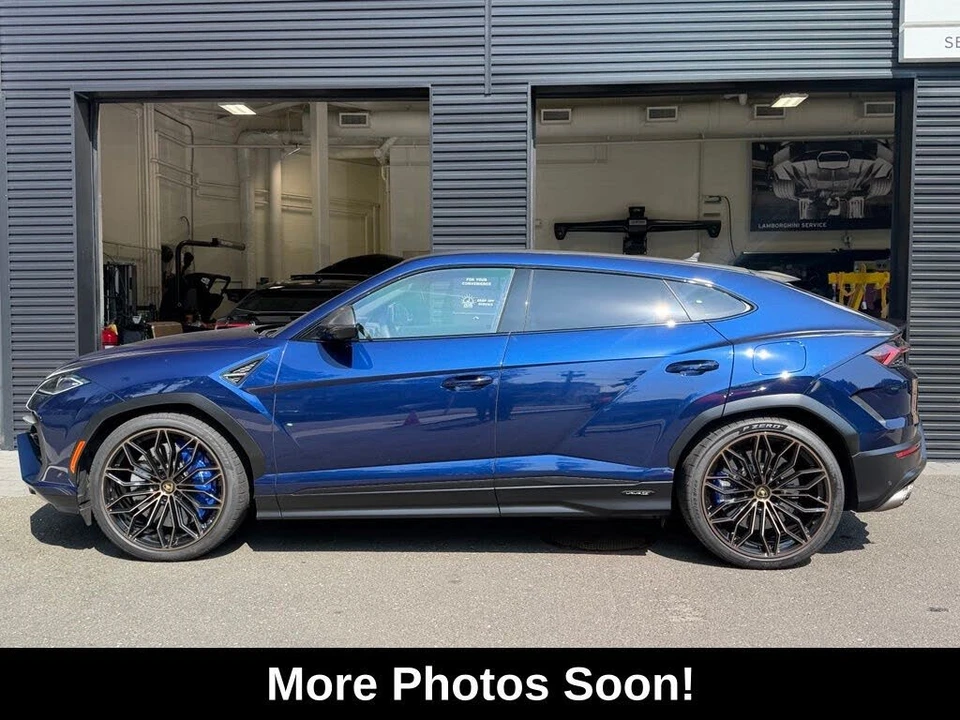 2025 Lamborghini Urus SE - Image 2 of 6