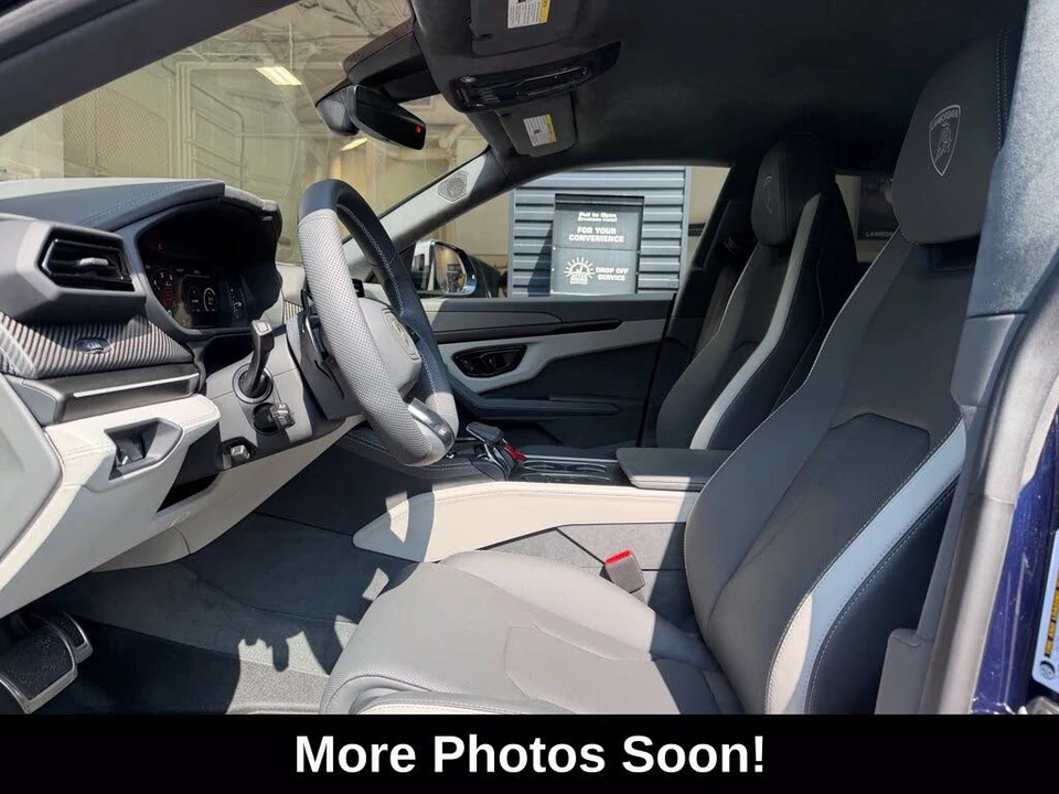 2025 Lamborghini Urus SE - Image 5 of 6