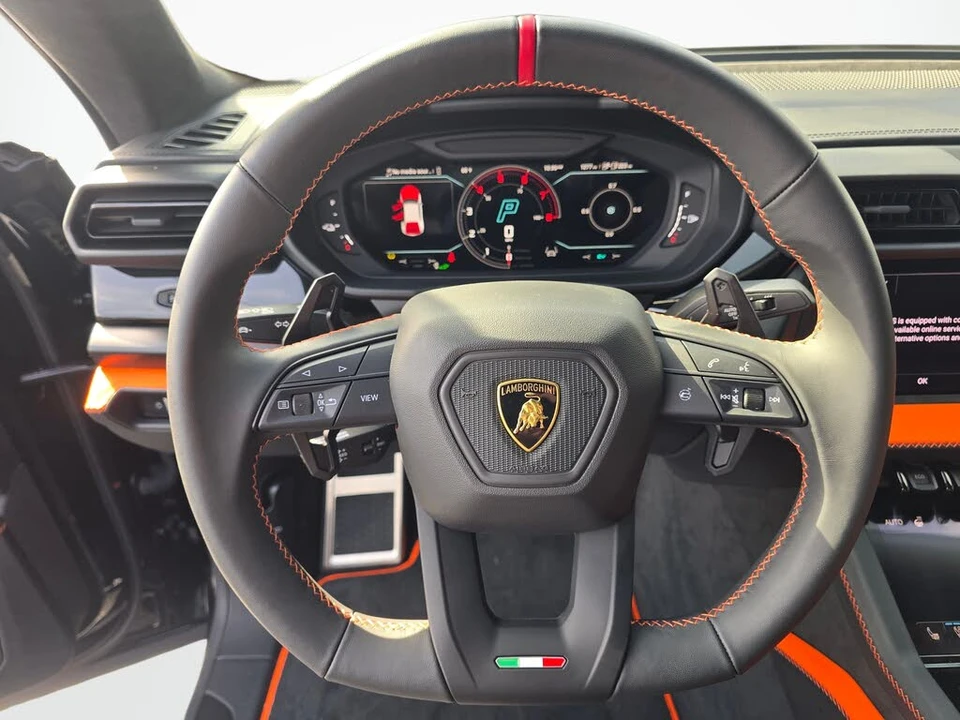2025 Lamborghini Urus SE - Image 14 of 31