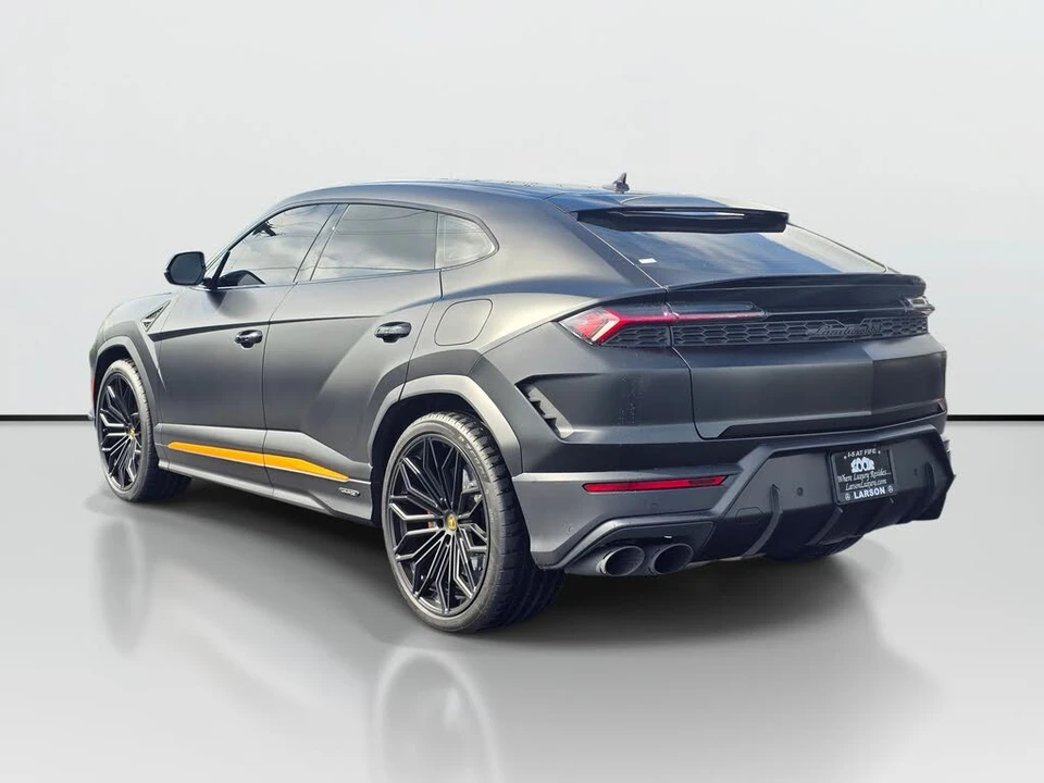 2025 Lamborghini Urus SE - Image 3 of 31