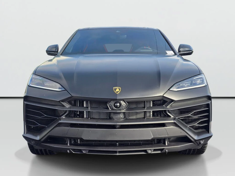 2025 Lamborghini Urus SE - Image 9 of 31