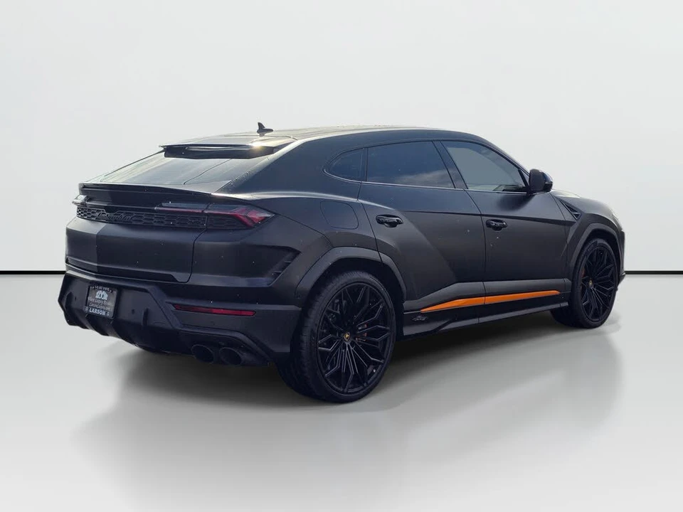 2025 Lamborghini Urus SE - Image 5 of 31