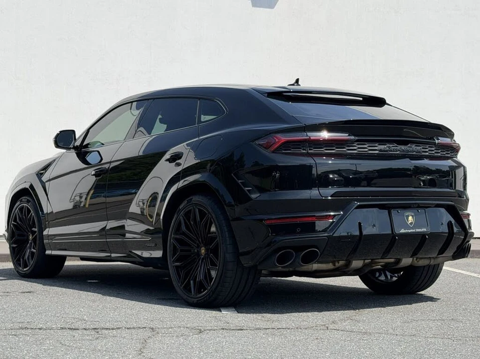 2025 Lamborghini Urus SE - Image 5 of 31