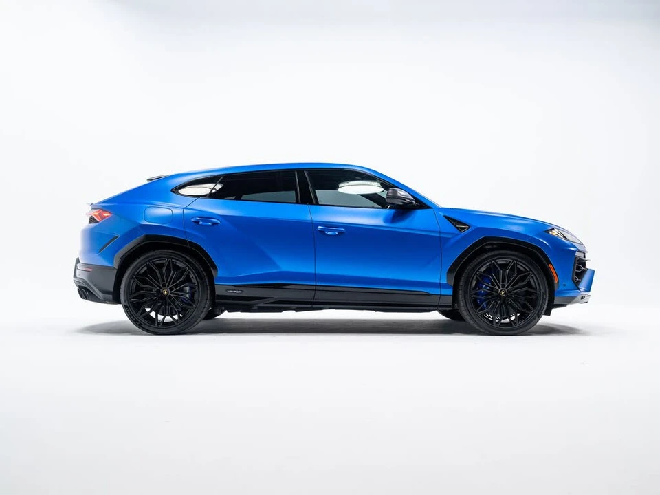 2025 Lamborghini Urus SE - Image 6 of 31