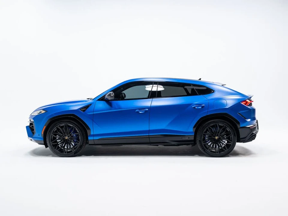 2025 Lamborghini Urus SE - Image 2 of 31