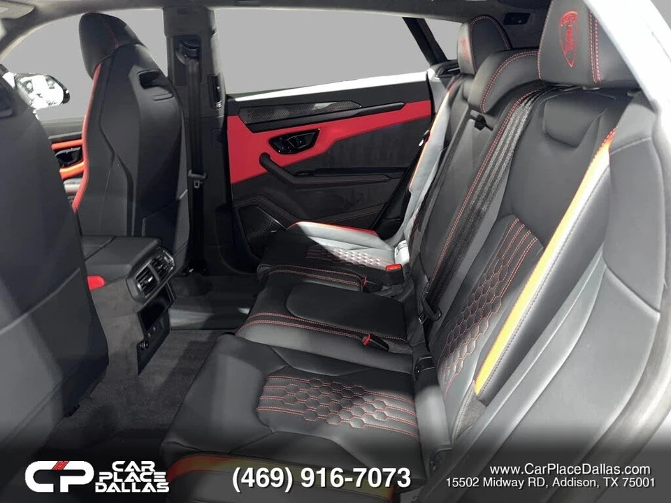 2025 Lamborghini Urus SE - Image 23 of 31