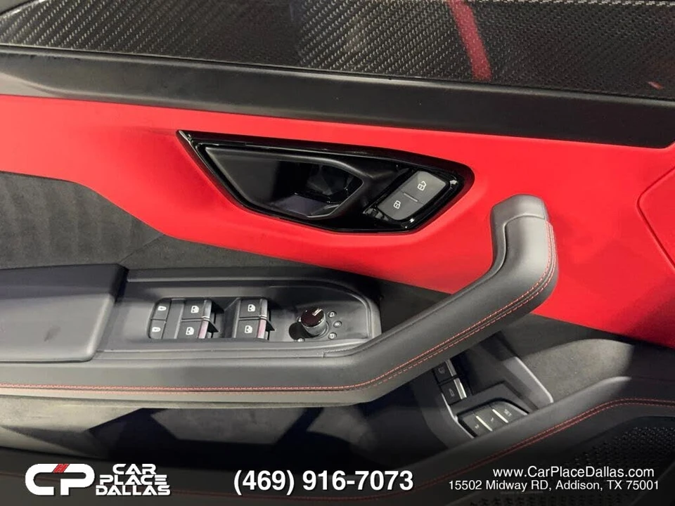 2025 Lamborghini Urus SE - Image 18 of 31