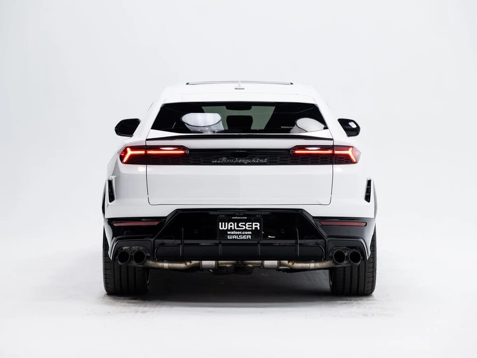 2025 Lamborghini Urus SE - Image 4 of 31