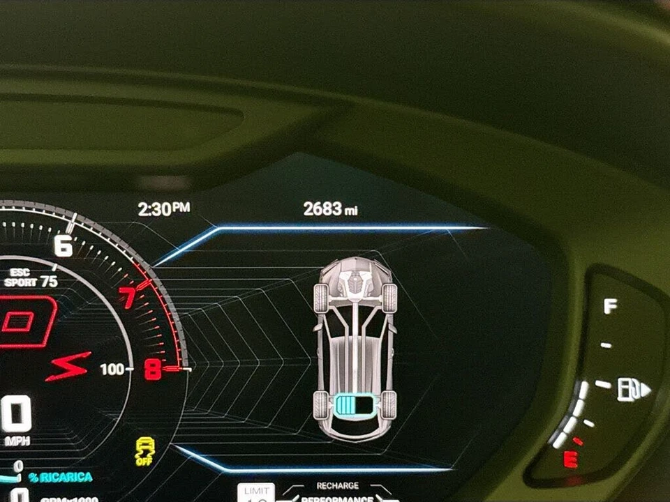 2025 Lamborghini Urus SE - Image 12 of 31