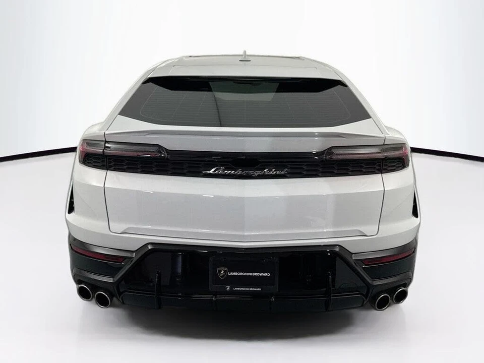 2025 Lamborghini Urus SE - Image 6 of 31