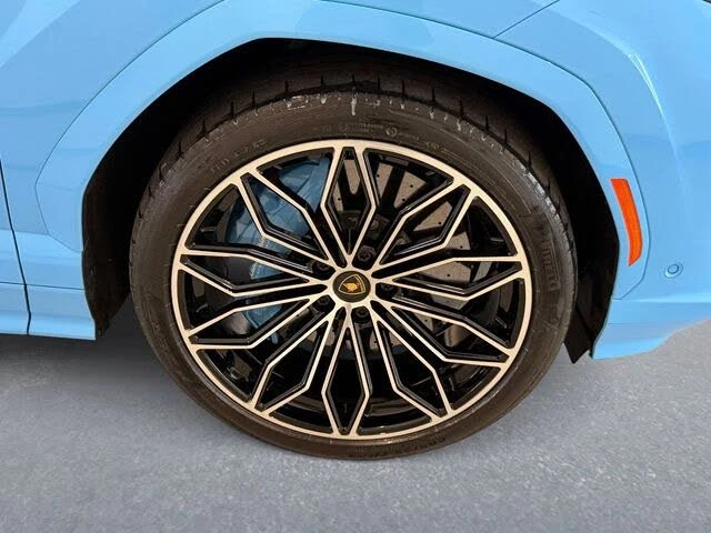 2025 Lamborghini Urus SE - Image 7 of 31