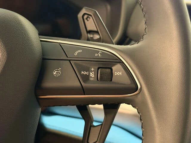 2025 Lamborghini Urus SE - Image 23 of 31