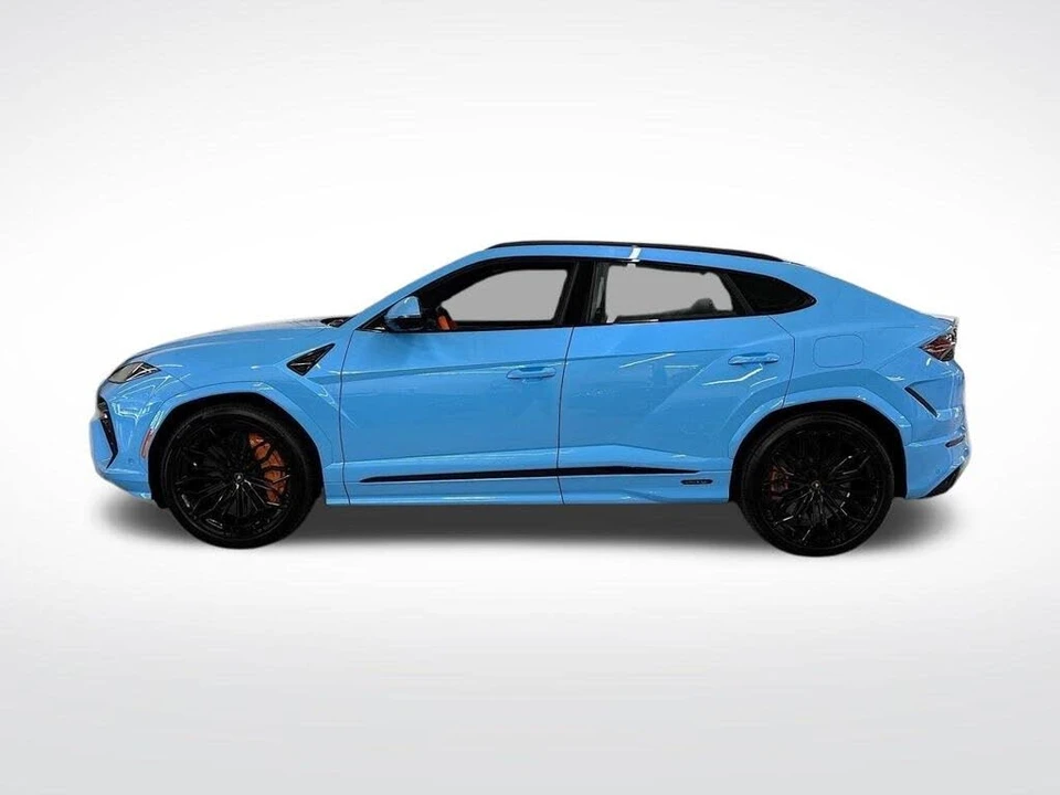 2025 Lamborghini Urus SE - Image 2 of 31